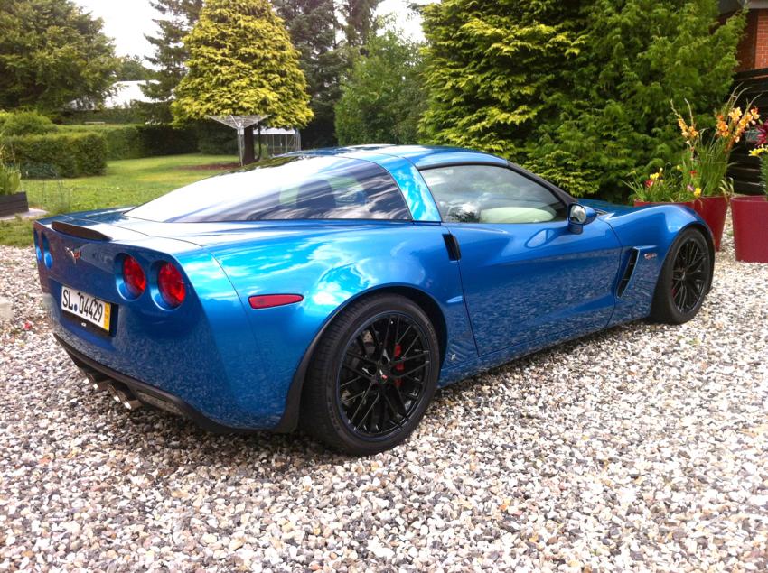 Corvette_Z06_ind.jpg